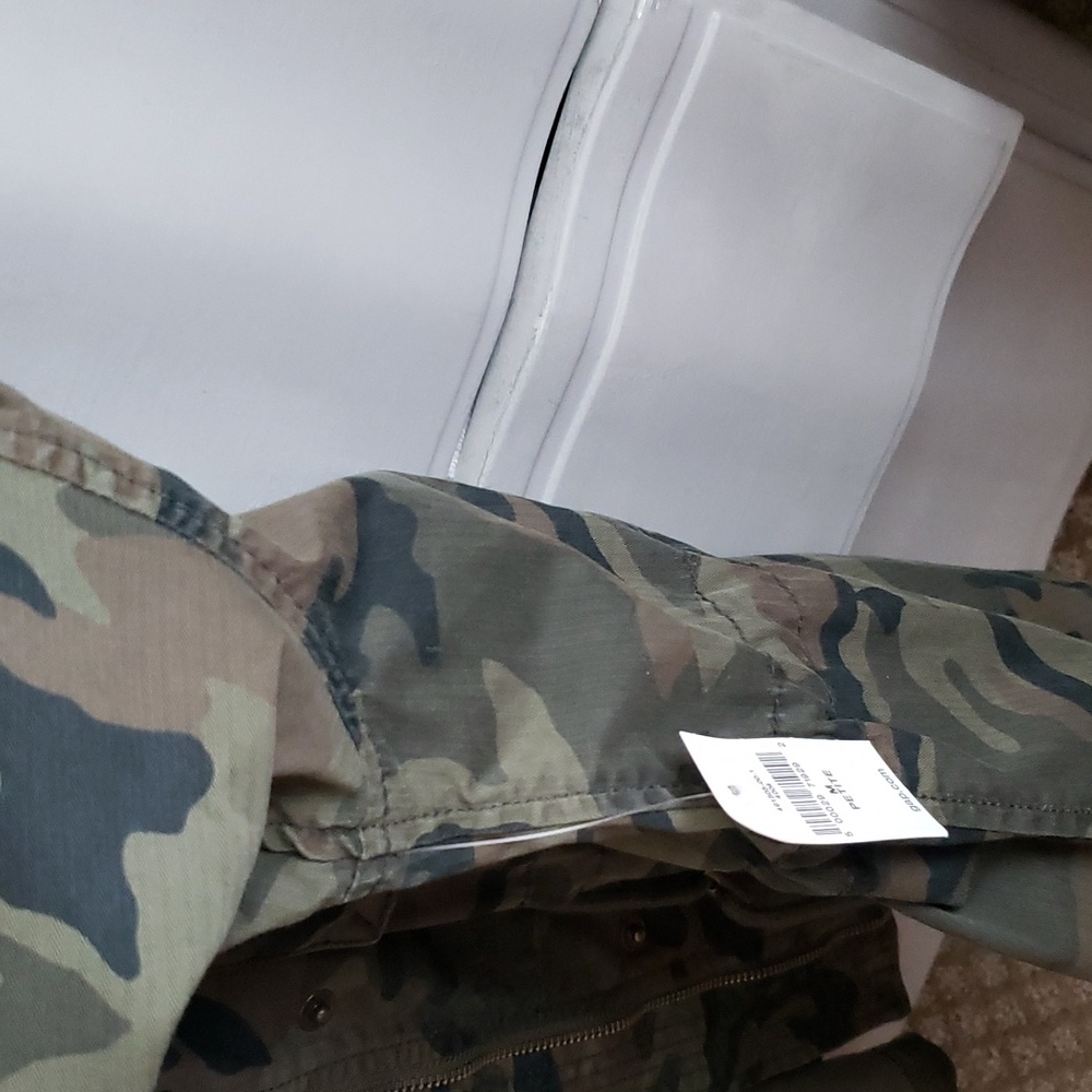 Gap overaized camo utility twill 4 pocket jacket - Picture 7 of 11